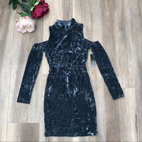 ✅ CLEARANCE Lulus A Little Crush Velvet Cold Shoulder Long Sleeve Dress - Picture 2 of 6